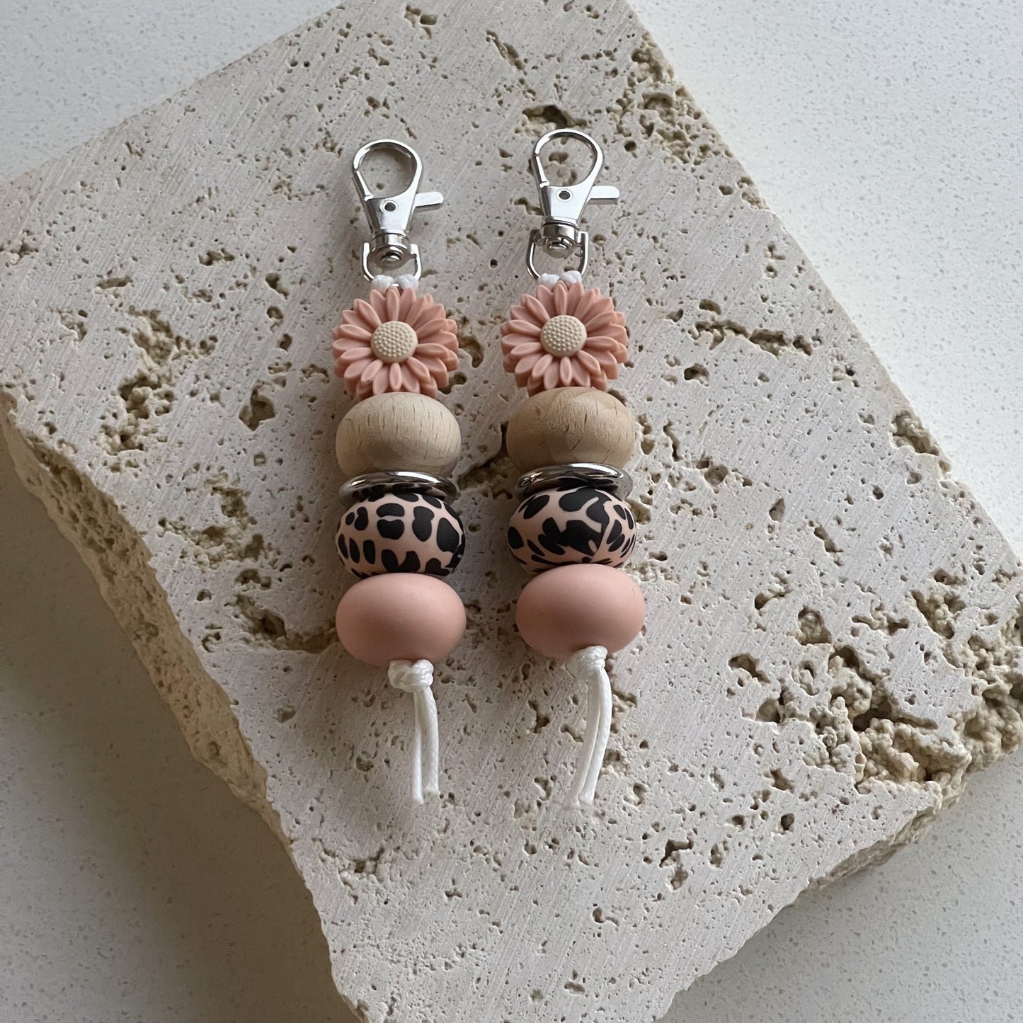'Peachy Daisy' Keyring
