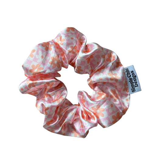Retro Checkered Scrunchie
